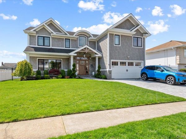 17 Anchor Drive, Massapequa, NY 11758