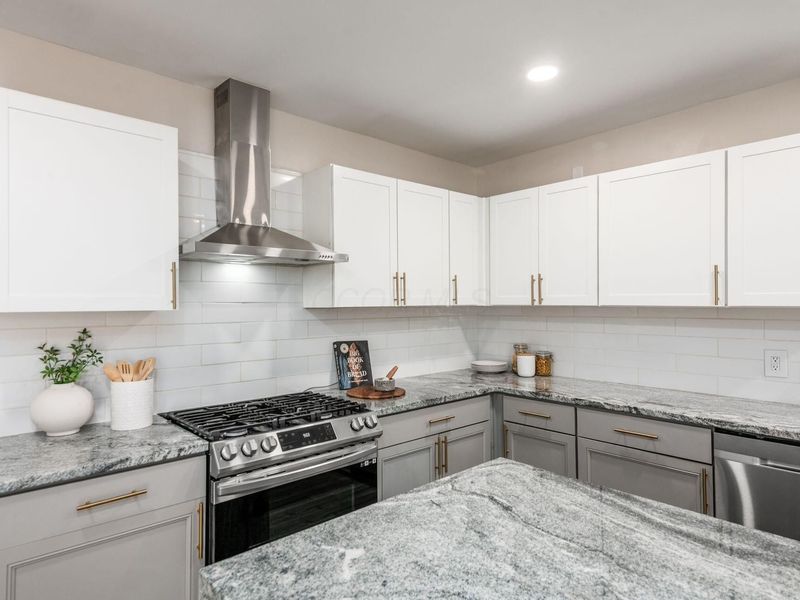 3170 Ainwick Road, Columbus, OH 43221 Photo 18
