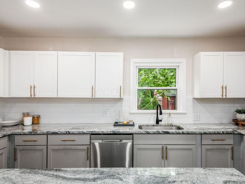 3170 Ainwick Road, Columbus, OH 43221 Photo 21