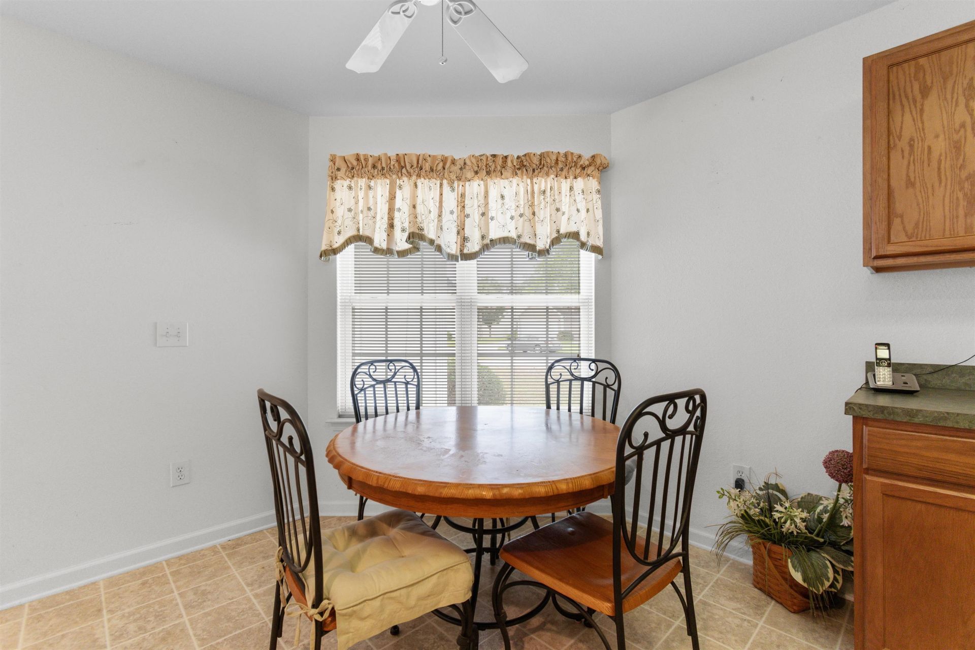 2464 Whetstone Dr.  Photo 10