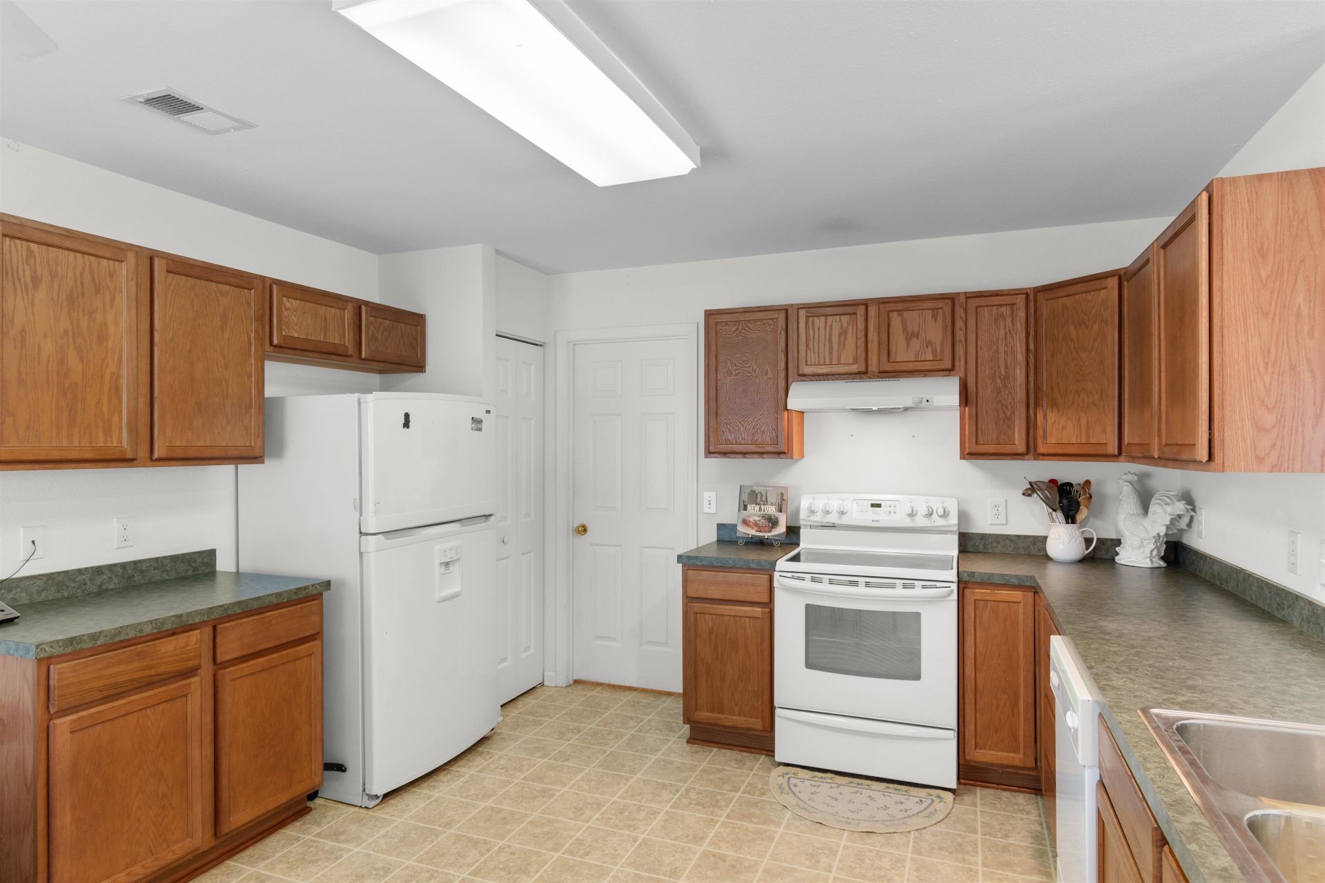 2464 Whetstone Dr. Photo 10