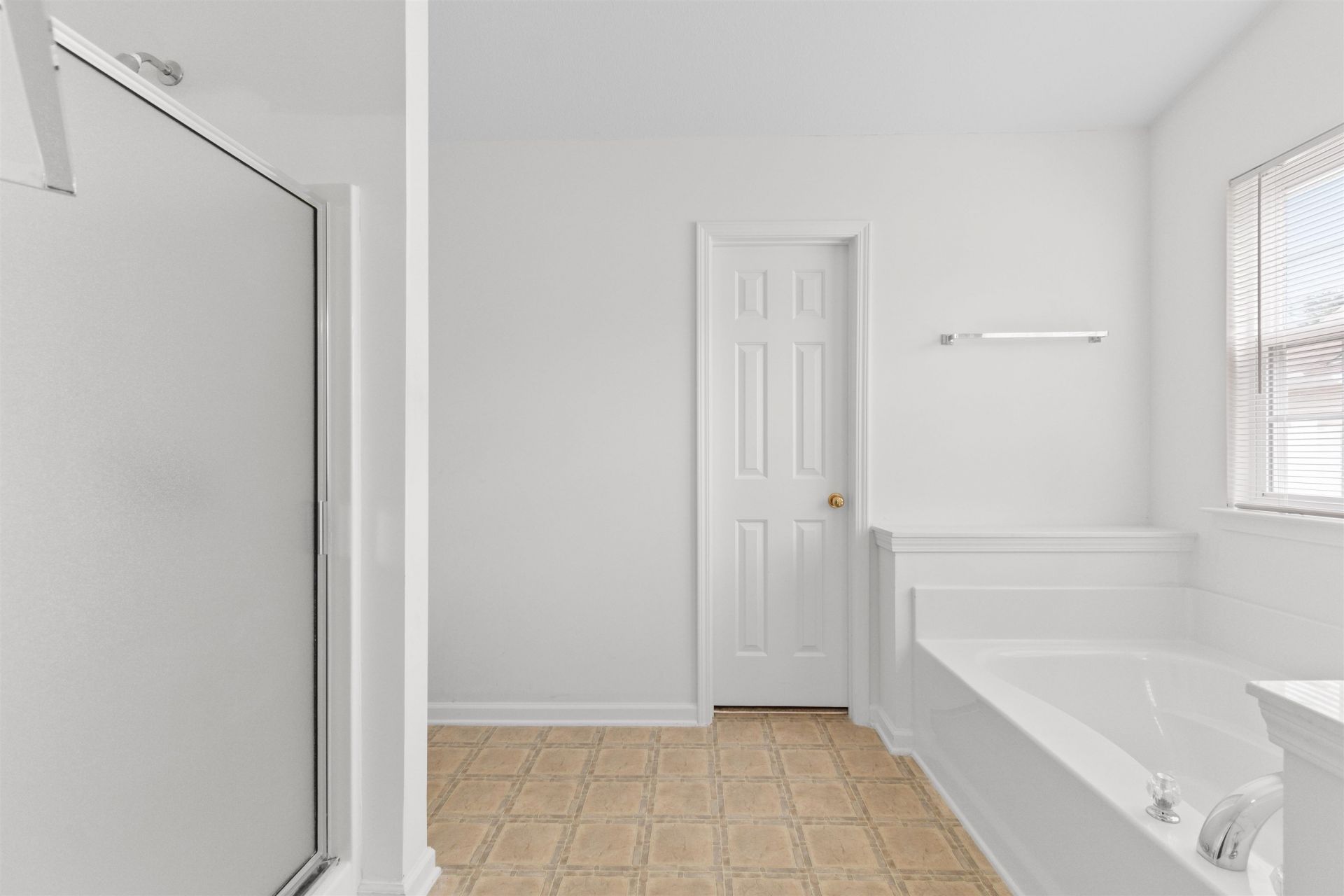 2464 Whetstone Dr. Photo 14