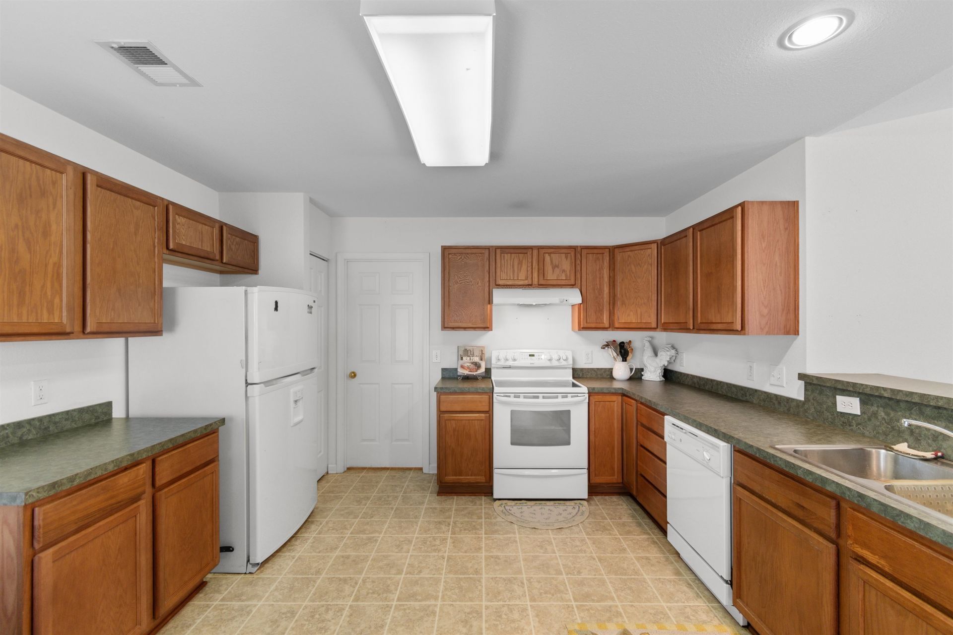 2464 Whetstone Dr. Photo 9