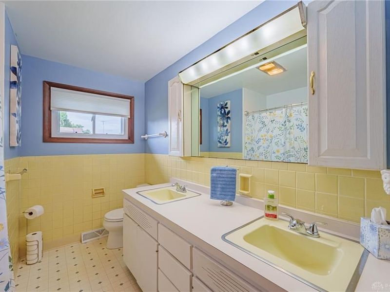 23 Dronfield Road, Troy, OH 45373 Photo 19