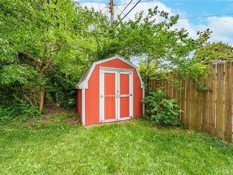 23 Dronfield Road, Troy, OH 45373 Photo 32