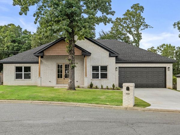 520 Forest Oak Cove, Jacksonville, AR 72076