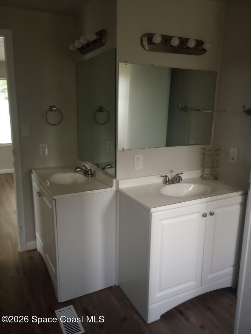 4889 Cambridge Drive , Mims, FL 32754 Photo