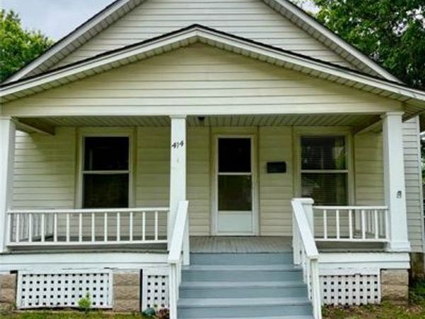 414 S 2nd Street, Odessa, MO 64076