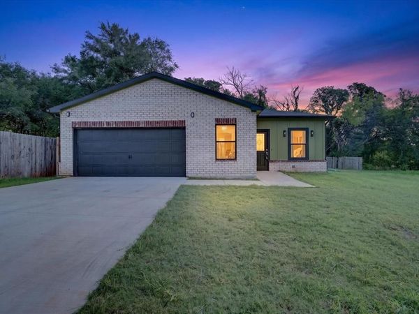 3202 Lowland Drive, Granbury, TX 76048