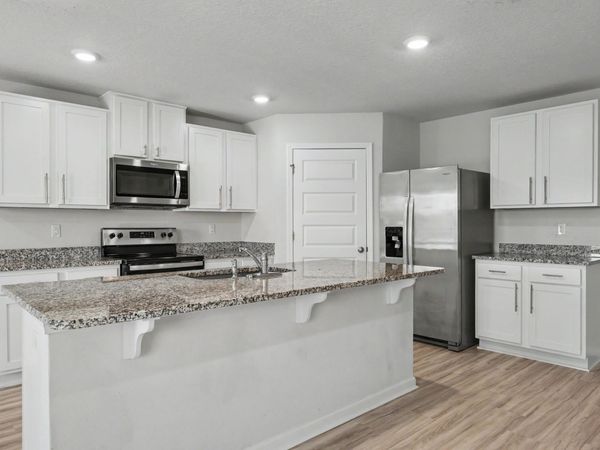 937 Sandbar Loop, Crestview, FL 32539
