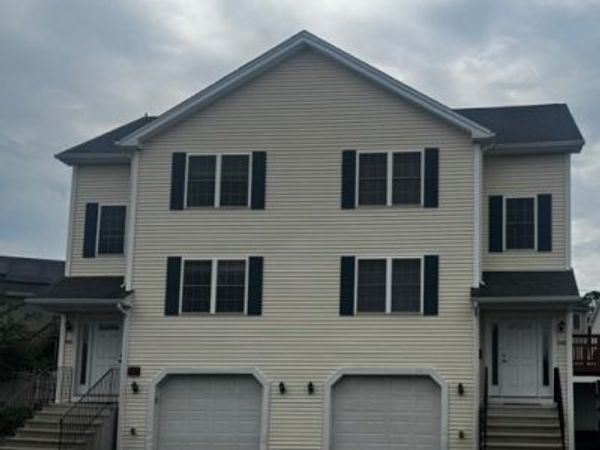 660 Franklin St, Unit 660, Worcester, MA 01604