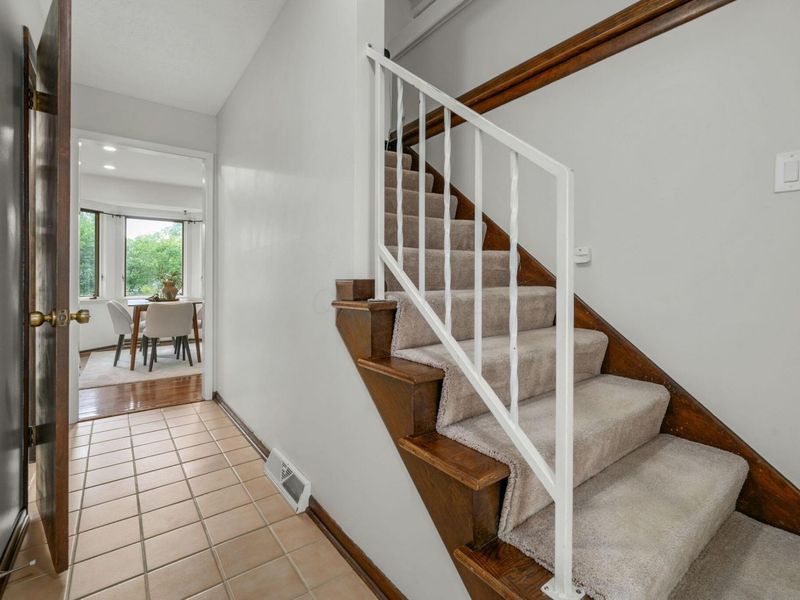 1870 Hickory Hill Drive, Columbus, OH 43228 Photo 28
