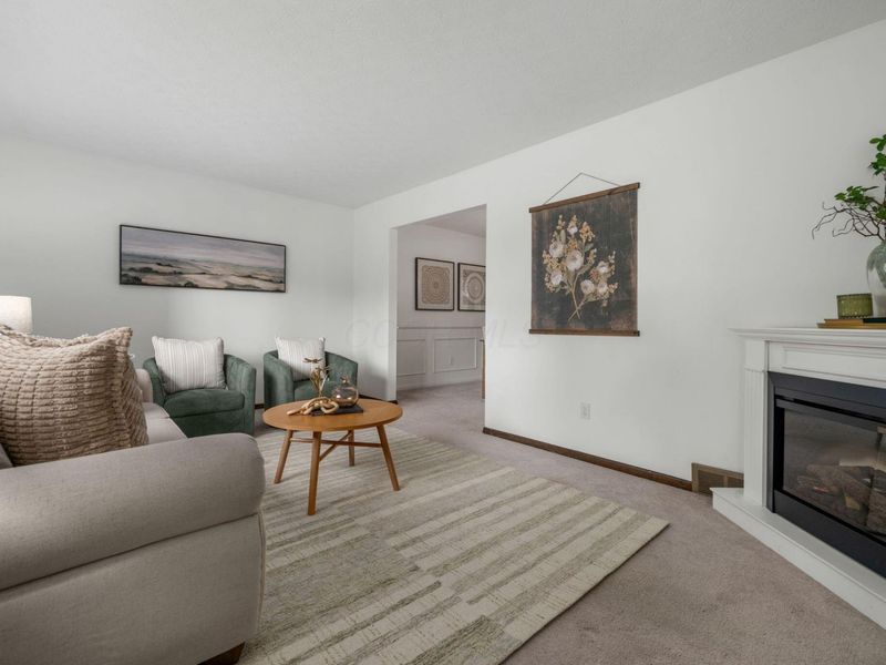 1870 Hickory Hill Drive, Columbus, OH 43228 Photo 4