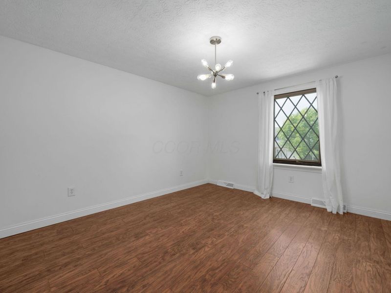 1870 Hickory Hill Drive, Columbus, OH 43228 Photo 41