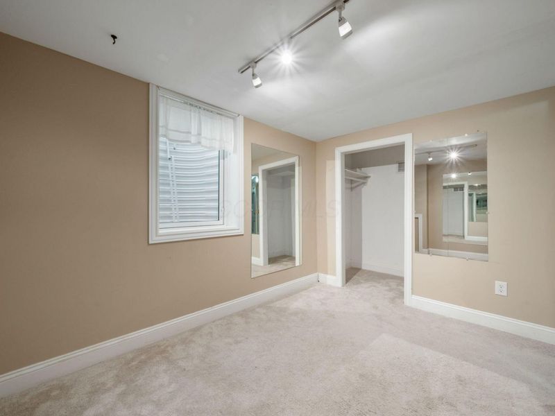 1870 Hickory Hill Drive, Columbus, OH 43228 Photo 47