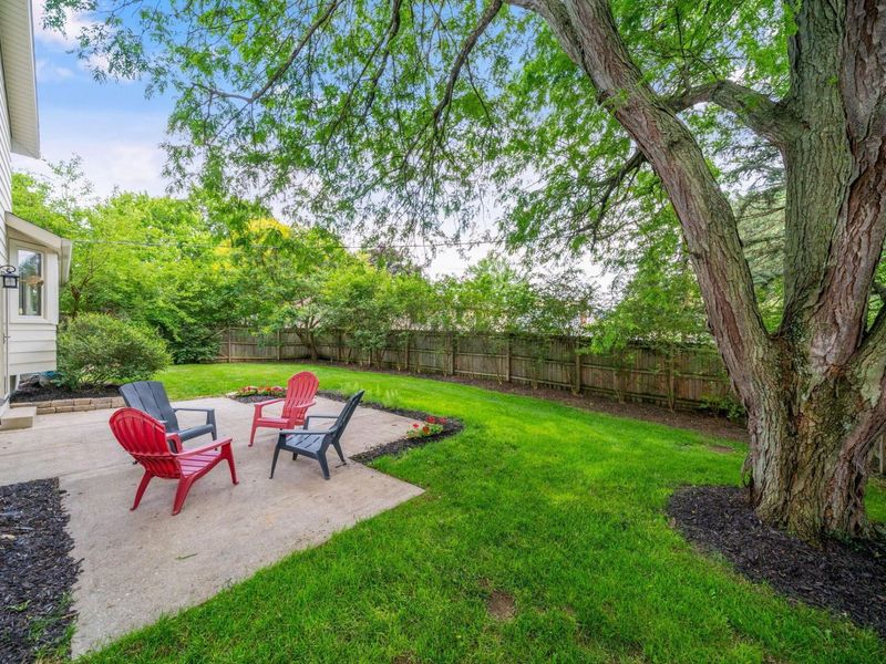 1870 Hickory Hill Drive, Columbus, OH 43228 Photo 50