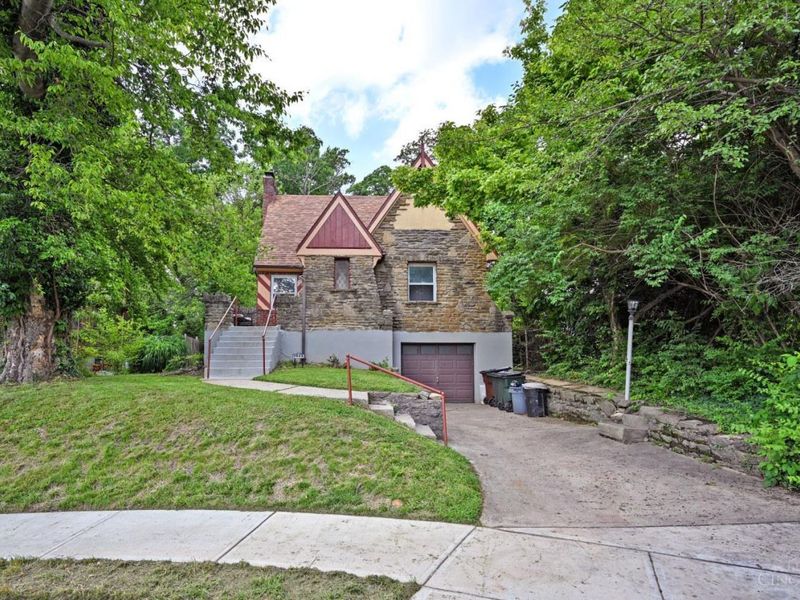 3948 Holman Circle, Silverton, OH 45236 Photo 43