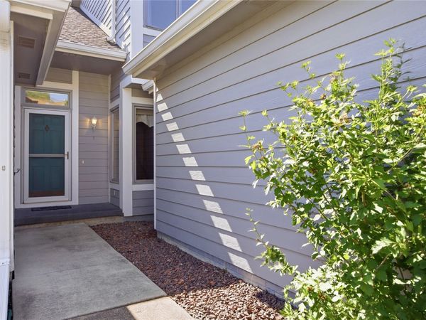 4476 87th Street , Urbandale, IA 50322
