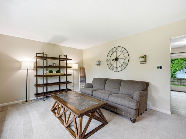 727 22nd Avenue SW, Altoona, IA 50009