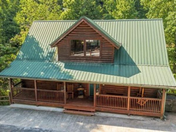 620 Chickasaw Gap Way, Pigeon Forge, TN 37863