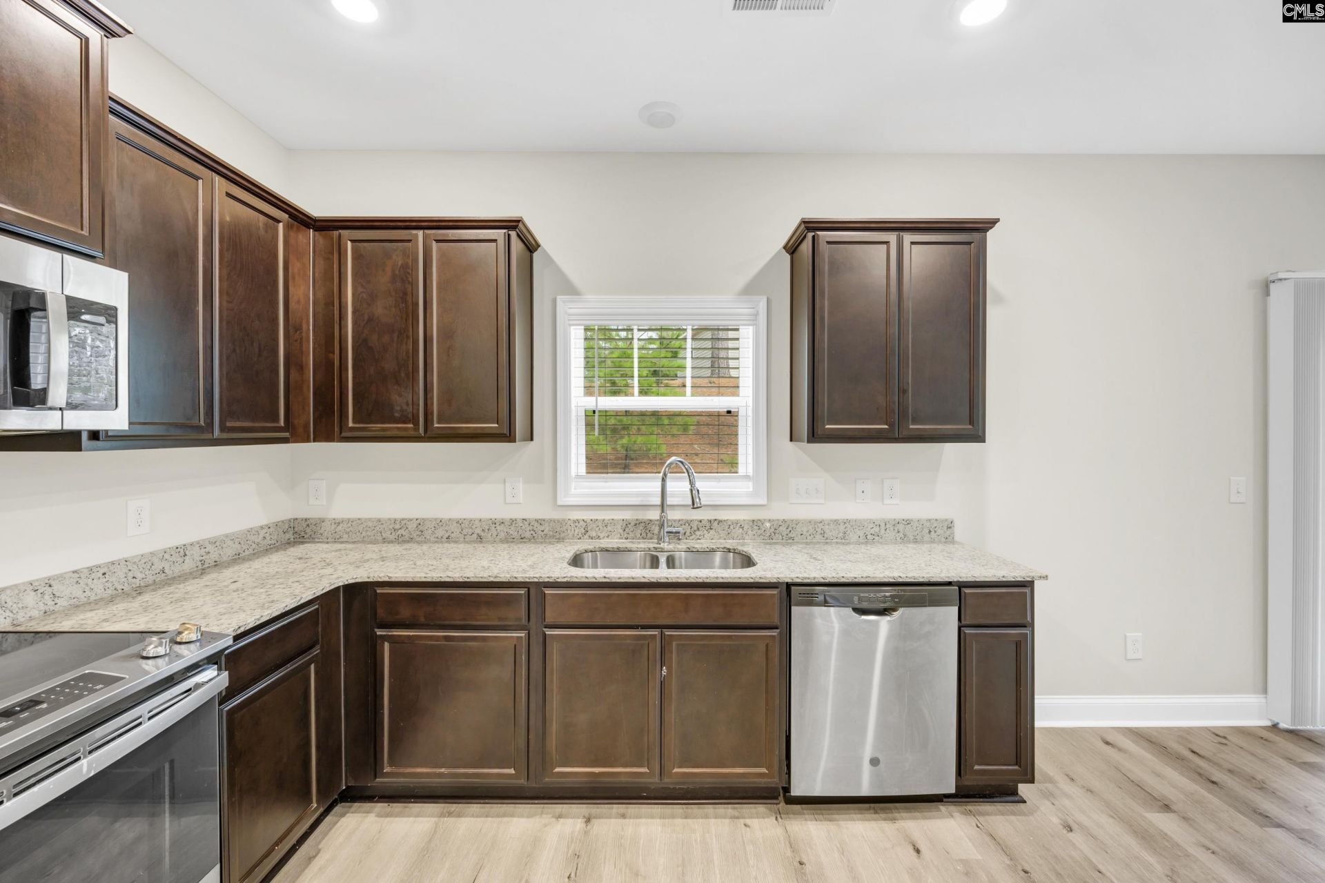 205 Long Iron Court  Photo 9