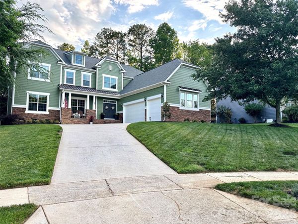 130 Lakeshore Hills Drive , Mooresville, NC 28117