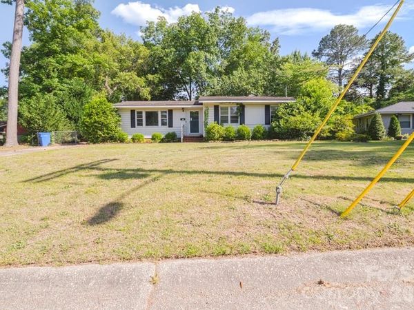 1809 Manteo Street , Fayetteville, NC 28303