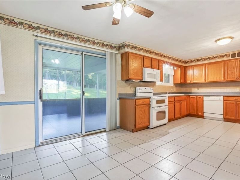 3140 Nob Hill Road , Zanesville, OH 43701 Photo 9
