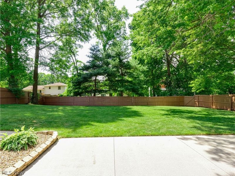 408 Abbyshire Road, Akron, OH 44319 Photo 32