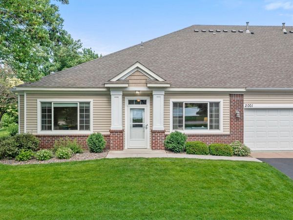 2001 111th Court NE, Blaine, MN 55449