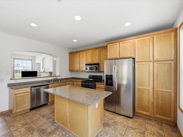 8262 Labont Way, Unit 5, Eden Prairie, MN 55344