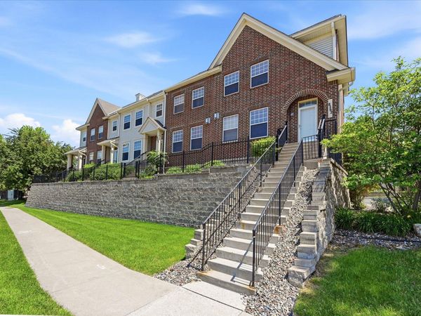 8262 Labont Way , Unit 5, Eden Prairie, MN 55344
