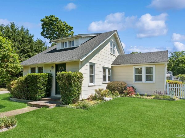 9 7th Street , Jamesport, NY 11947