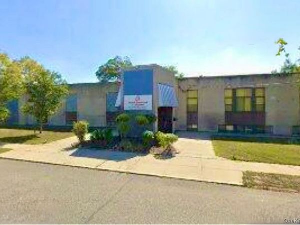 330 Central Avenue , Deer Park, NY 11729
