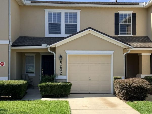 1500 CALMING WATER Drive, Unit 5202, Fleming Island, FL 32003