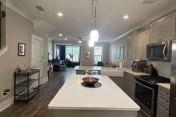 224 Oak Park Street photo 4