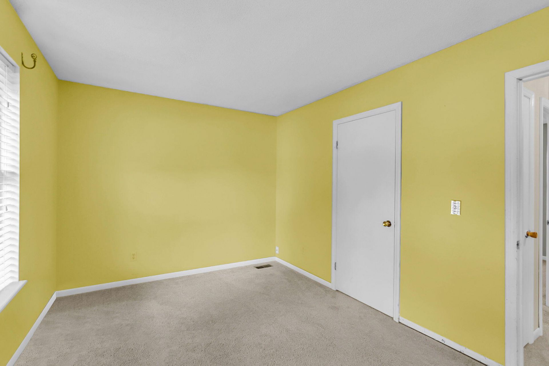 105 Bridgecreek Drive Photo 18