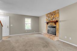 105 Bridgecreek Drive photo 4