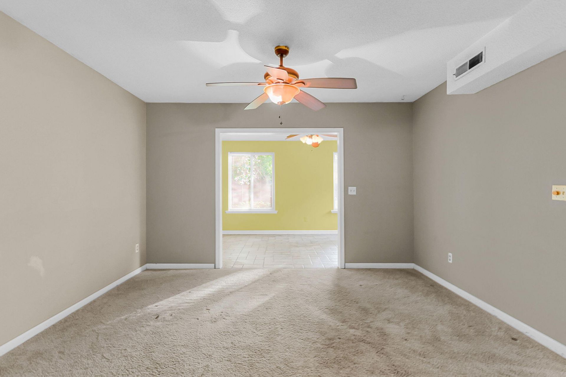 105 Bridgecreek Drive Photo 7