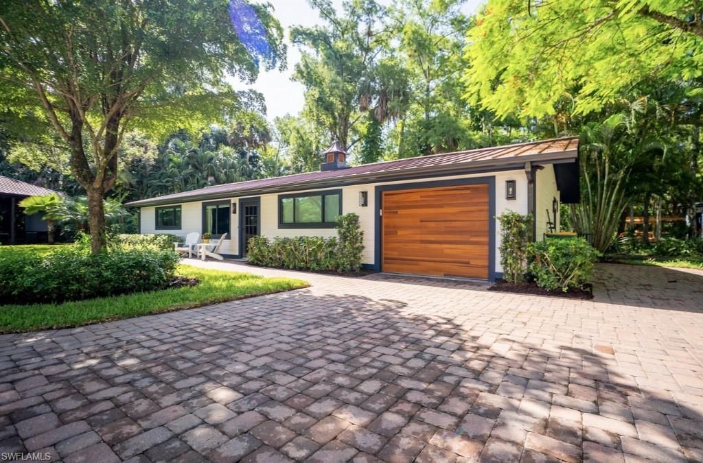 6100 Dogwood Way, Naples, FL 34116 Photo