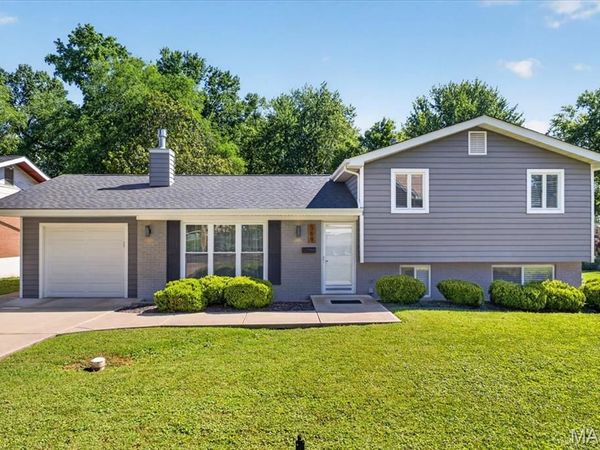 569 Saint Joseph Street, Florissant, MO 63031