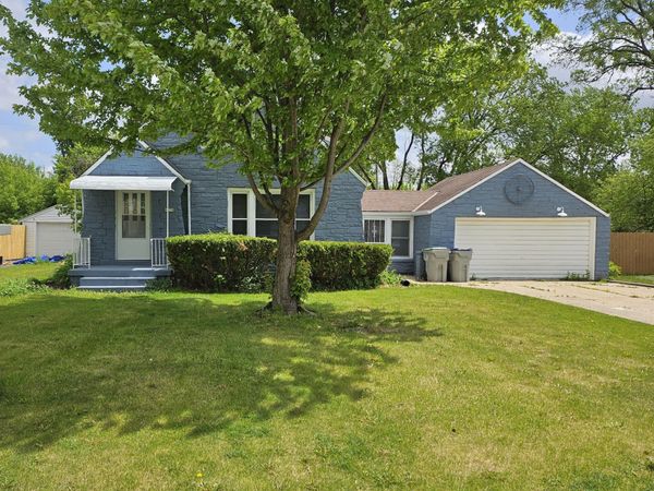 6234 N 105th St, Milwaukee, WI 53225