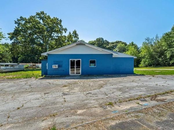 2480 Gumlog Road , Lavonia, GA 30553
