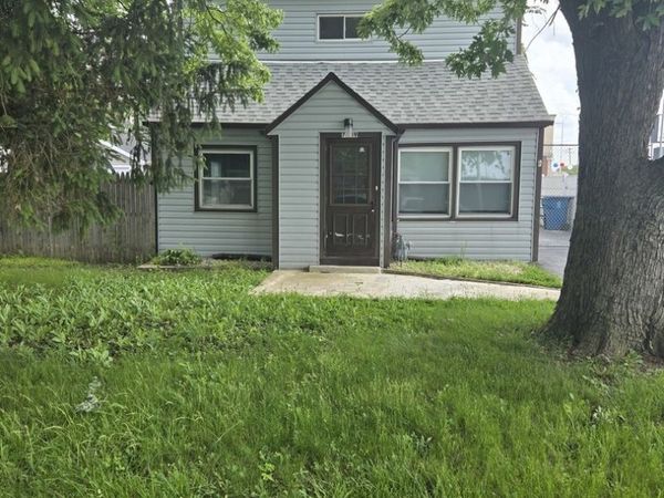 7139 W 74th Street , Chicago, IL 60638