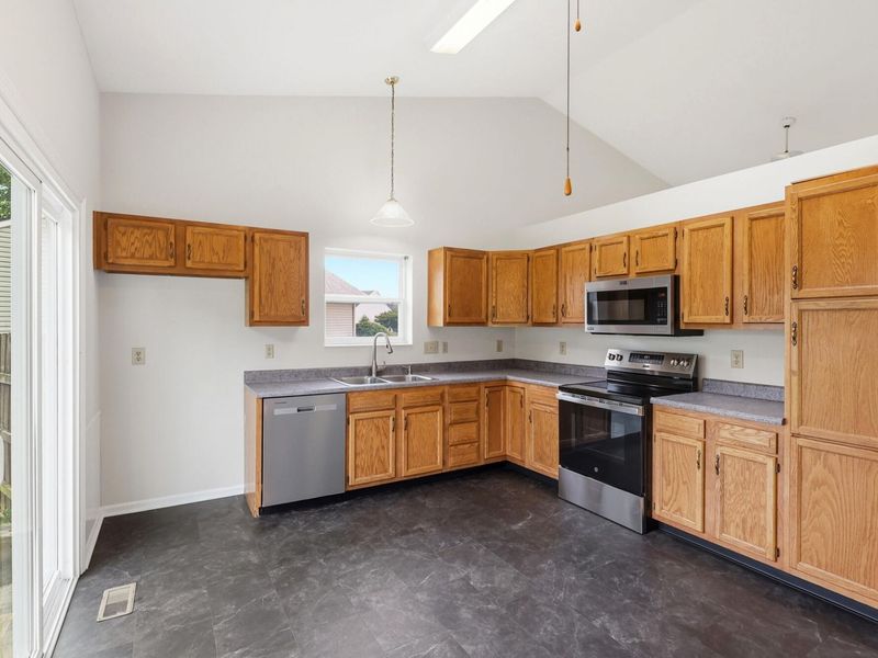 2780 N Barnhill Place, Xenia, OH 45385 Photo 10