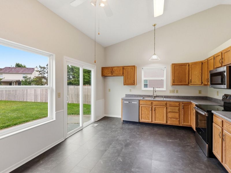 2780 N Barnhill Place, Xenia, OH 45385 Photo 8