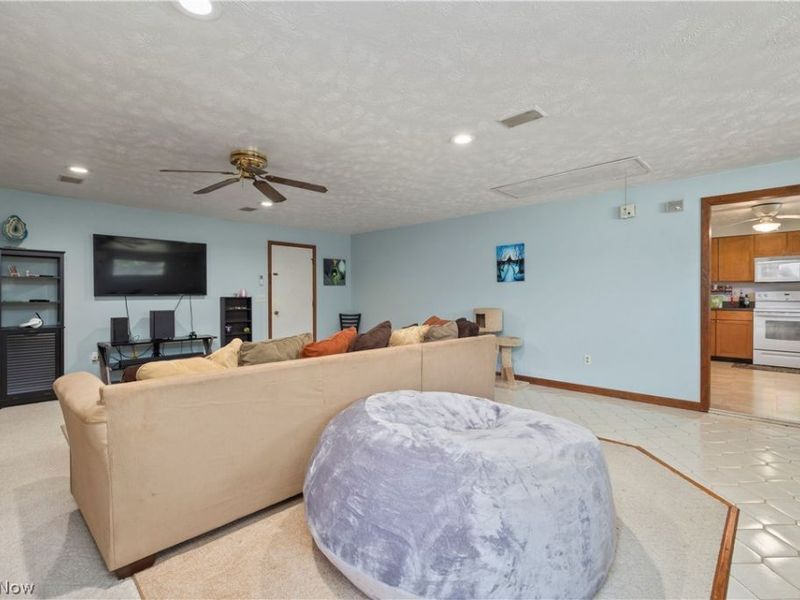 2565 Abbe Road, Sheffield Village, OH 44054 Photo 11