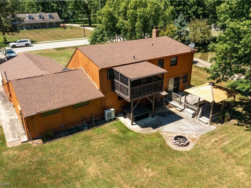 2565 Abbe Road, Sheffield Village, OH 44054 Photo 3