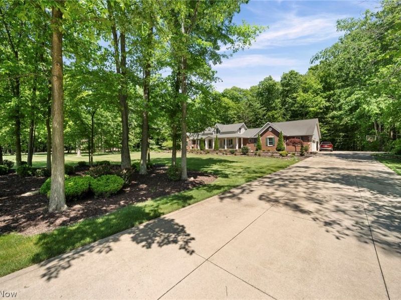 167 Rebecca Lane, Brunswick, OH 44212 Photo 3