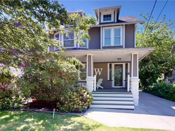 17487 Clifton Boulevard, Lakewood, OH 44107